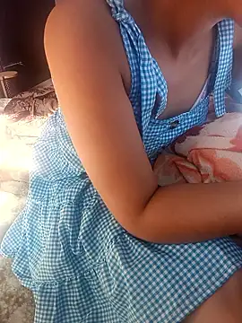 Snapshot of eddy_girl chatting on February 12, 2026, 8:14 am eddy girl online show from February 12, 2026, 8:14 am