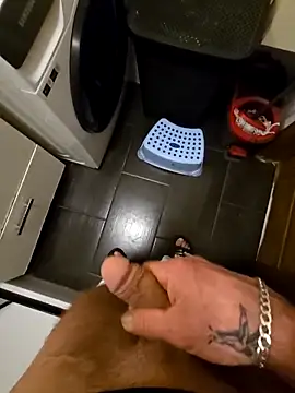 81czacha8107 online show from April 25, 2026, 10:40 pm