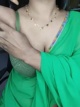 Desi Nil pori online show from August 6, 2026, 9:43 pm