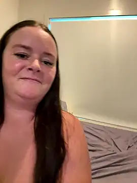 Snapshot of carinabro10 chatting on January 12, 2026, 5:36 am carinabro10 online show from January 12, 2026, 5:36 am