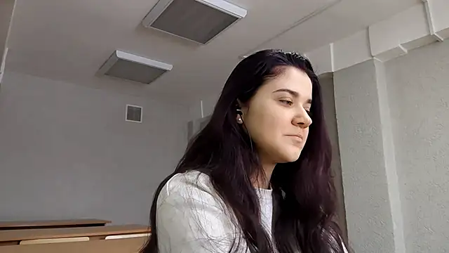 DominicaMullins online show from January 13, 2026, 8:51 am