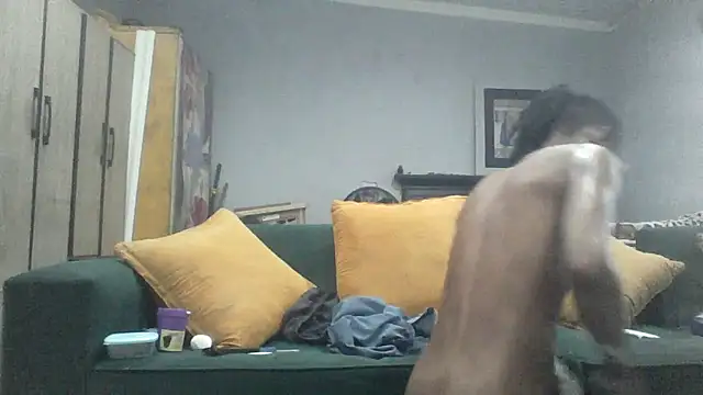 Snapshot of Winterslender chatting on May 20, 2026, 3:09 pm Winterslender online show from May 20, 2026, 3:09 pm