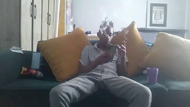 Snapshot of Winterslender chatting on May 11, 2026, 10:38 am Winterslender online show from May 11, 2026, 10:38 am