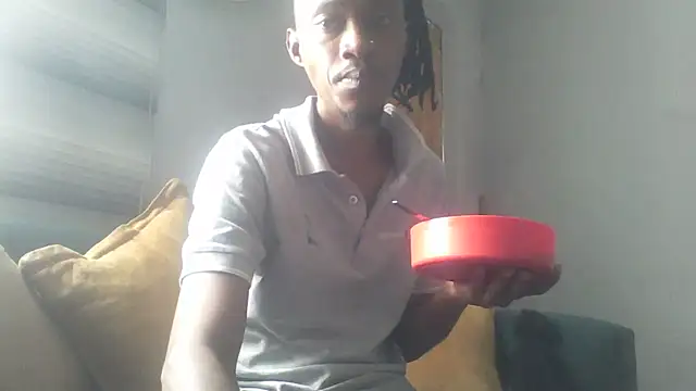 Snapshot of Winterslender chatting on May 9, 2026, 9:34 am Winterslender online show from May 9, 2026, 9:34 am
