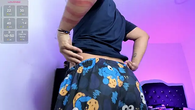 Snapshot of Theo_Rowan chatting on January 10, 2026, 11:05 am Theo Rowan online show from January 10, 2026, 11:05 am