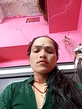 Sonam15884 online show from May 15, 2026, 4:21 am