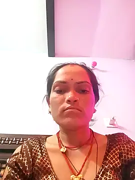 Sonam15884 online show from May 10, 2026, 10:33 pm