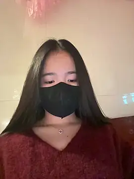 Snapshot of Gwen879 chatting on March 5, 2026, 1:02 am Gwen879 online show from March 5, 2026, 1:02 am