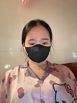 Snapshot of Gwen879 chatting on April 14, 2026, 1:43 am Gwen879 online show from April 14, 2026, 1:43 am