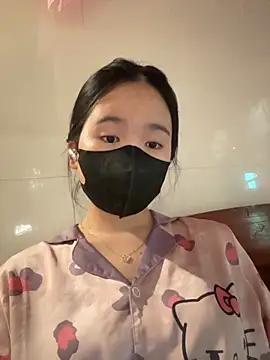 Snapshot of Gwen879 chatting on April 6, 2026, 4:08 am Gwen879 online show from April 6, 2026, 4:08 am