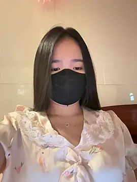 Snapshot of Gwen879 chatting on March 26, 2026, 12:31 am Gwen879 online show from March 26, 2026, 12:31 am