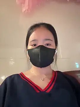 Snapshot of Gwen879 chatting on March 27, 2026, 8:37 am Gwen879 online show from March 27, 2026, 8:37 am