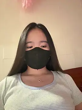 Snapshot of Gwen879 chatting on April 8, 2026, 1:23 pm Gwen879 online show from April 8, 2026, 1:23 pm