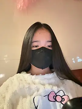 Snapshot of Gwen879 chatting on March 6, 2026, 12:38 am Gwen879 online show from March 6, 2026, 12:38 am