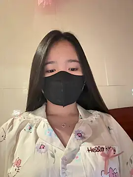 Snapshot of Gwen879 chatting on March 27, 2026, 12:08 am Gwen879 online show from March 27, 2026, 12:08 am