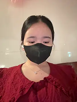 Snapshot of Gwen879 chatting on April 7, 2026, 12:56 am Gwen879 online show from April 7, 2026, 12:56 am