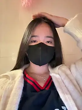 Snapshot of Gwen879 chatting on March 12, 2026, 12:27 am Gwen879 online show from March 12, 2026, 12:27 am