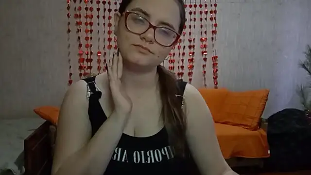 Snapshot of Miyabeee chatting on March 6, 2026, 7:36 am Miyabeee online show from March 6, 2026, 7:36 am