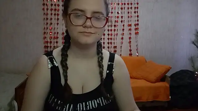 Snapshot of Miyabeee chatting on March 15, 2026, 7:15 am Miyabeee online show from March 15, 2026, 7:15 am