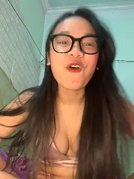 Snapshot of Leeeiu chatting on January 11, 2026, 10:11 am Leeeiu online show from January 11, 2026, 10:11 am