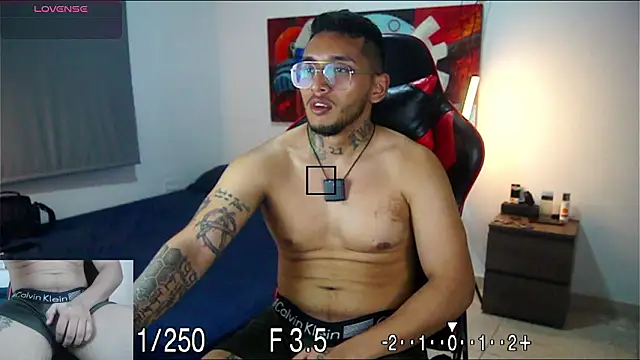 EvanVelvet online show from February 8, 2026, 2:53 am