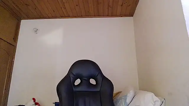 Snapshot of Shanel_Lozano chatting on May 31, 2026, 4:02 pm Shanel Lozano online show from May 31, 2026, 4:02 pm
