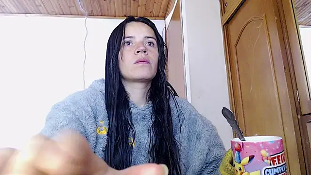 Snapshot of Shanel_Lozano chatting on May 10, 2026, 1:14 pm Shanel Lozano online show from May 10, 2026, 1:14 pm