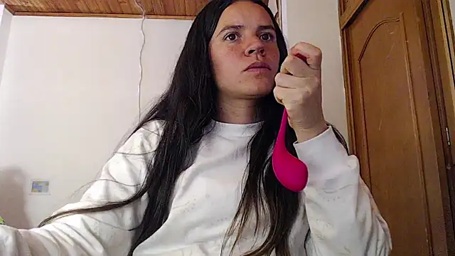 Snapshot of Shanel_Lozano chatting on April 29, 2026, 6:58 pm Shanel Lozano online show from April 29, 2026, 6:58 pm