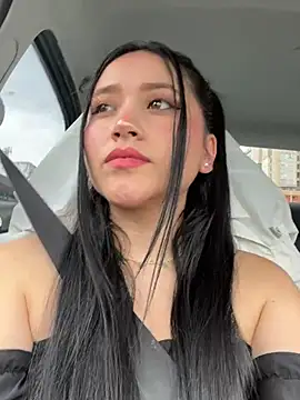 Snapshot of Veronica_Wins_ chatting on January 15, 2026, 6:33 pm Veronica Wins online show from January 15, 2026, 6:33 pm