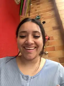 Veronica Wins  online show from March 9, 2026, 8:12 pm