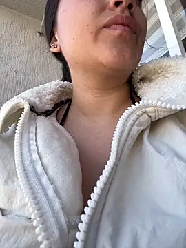 Veronica Wins  online show from March 20, 2026, 7:26 pm