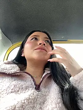 Snapshot of Veronica_Wins_ chatting on January 16, 2026, 7:07 pm Veronica Wins online show from January 16, 2026, 7:07 pm