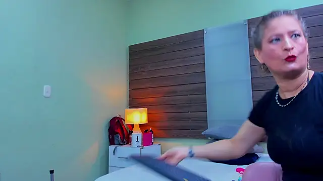 Hadde multisquirt online show from April 8, 2026, 12:06 pm