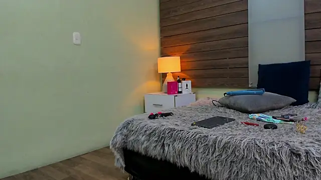 Snapshot of Hadde_multisquirt chatting on February 19, 2026, 12:02 pm Hadde multisquirt online show from February 19, 2026, 12:02 pm