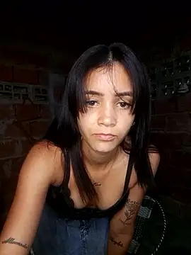 Snapshot of coniji13 chatting on January 11, 2026, 4:52 am coniji13 online show from January 11, 2026, 4:52 am