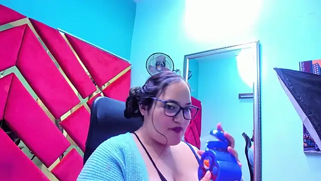 MiaRouss69 online show from February 19, 2026, 4:53 am