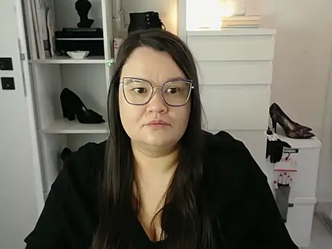 Snapshot of HollyDanceSoul chatting on March 10, 2026, 7:34 am HollyDanceSoul online show from March 10, 2026, 7:34 am