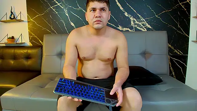 Snapshot of uncontrolled_fire chatting on February 17, 2026, 7:11 pm uncontrolled fire online show from February 17, 2026, 7:11 pm