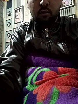 Snapshot of Pulkeet1433 chatting on January 13, 2026, 9:19 pm Pulkeet1433 online show from January 13, 2026, 9:19 pm