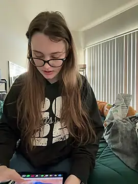 Snapshot of julia4thewin chatting on February 23, 2026, 9:37 pm julia4thewin online show from February 23, 2026, 9:37 pm