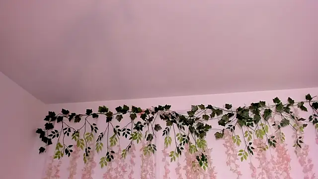 lizz lunna online show from March 14, 2026, 9:54 pm