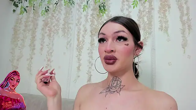 lizz lunna online show from April 8, 2026, 8:21 pm