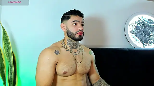 Snapshot of thiago_ferrari_ chatting on February 15, 2026, 10:09 pm thiago ferrari online show from February 15, 2026, 10:09 pm