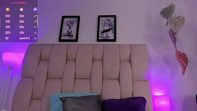 Snapshot of Hanna_cooperr chatting on February 1, 2026, 3:16 am Hanna cooperr online show from February 1, 2026, 3:16 am