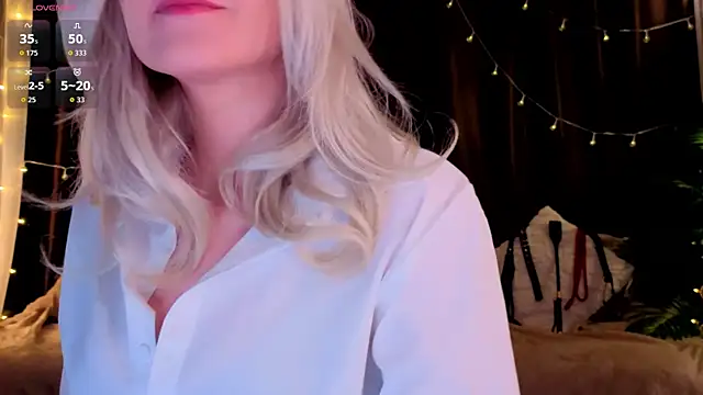 ShyniAlice online show from May 20, 2026, 3:36 am
