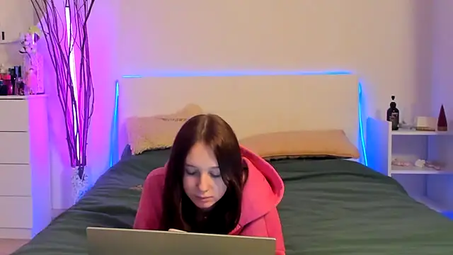 Santythousand online show from February 6, 2026, 6:26 pm