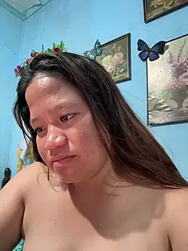 Snapshot of Hottie_Pussy chatting on April 8, 2026, 9:55 am Hottie Pussy online show from April 8, 2026, 9:55 am