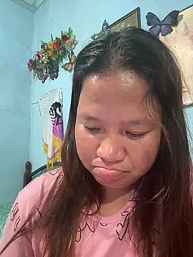 Snapshot of Hottie_Pussy chatting on April 5, 2026, 11:44 pm Hottie Pussy online show from April 5, 2026, 11:44 pm