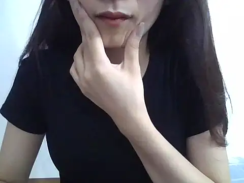Snapshot of berry_alma06 chatting on May 23, 2026, 5:56 pm berry alma06 online show from May 23, 2026, 5:56 pm