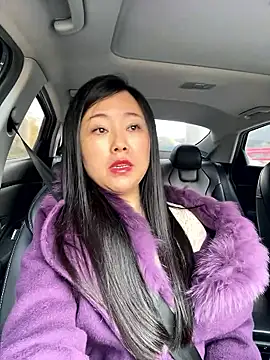 lili7138 online show from January 12, 2026, 6:20 am